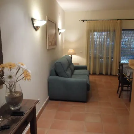 Marina Park - Martine Et Thierry * Lagos